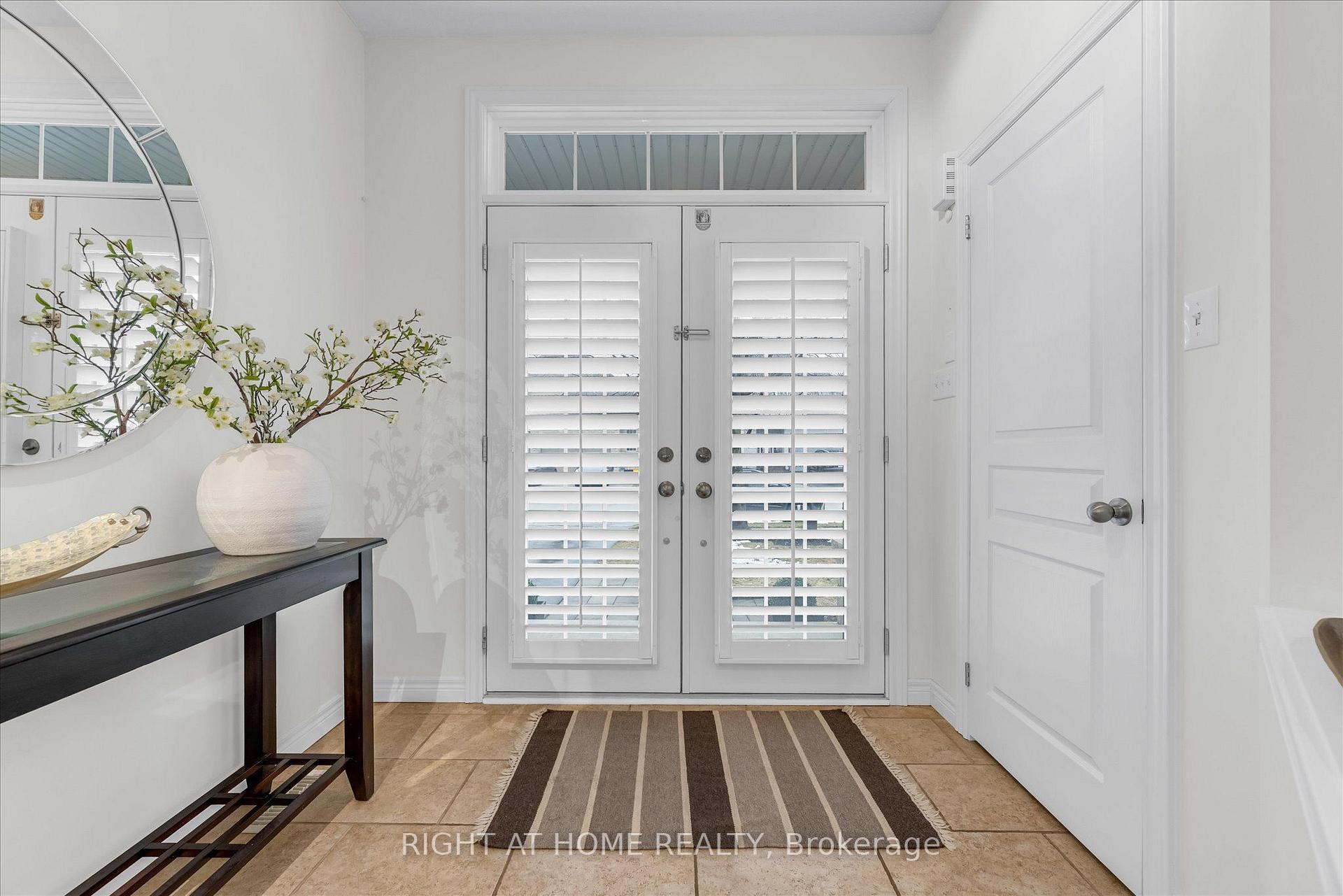 Photo 5 of 87 Newcombe Road N, Hamilton, Dundas — HOMEH