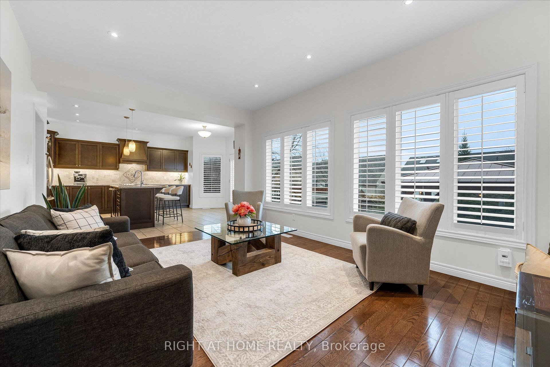 Photo 9 of 87 Newcombe Road N, Hamilton, Dundas — HOMEH
