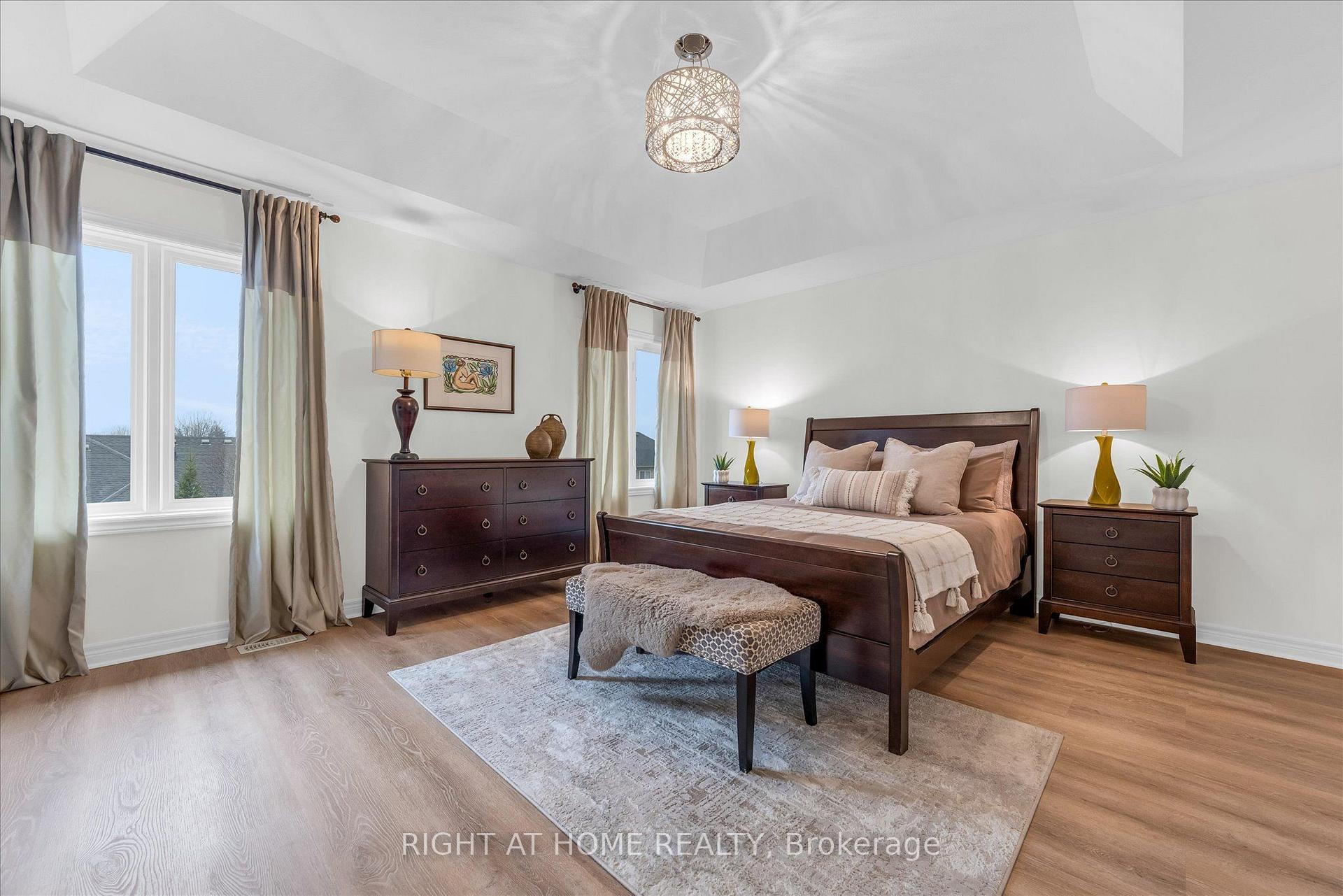 Photo 15 of 87 Newcombe Road N, Hamilton, Dundas — HOMEH