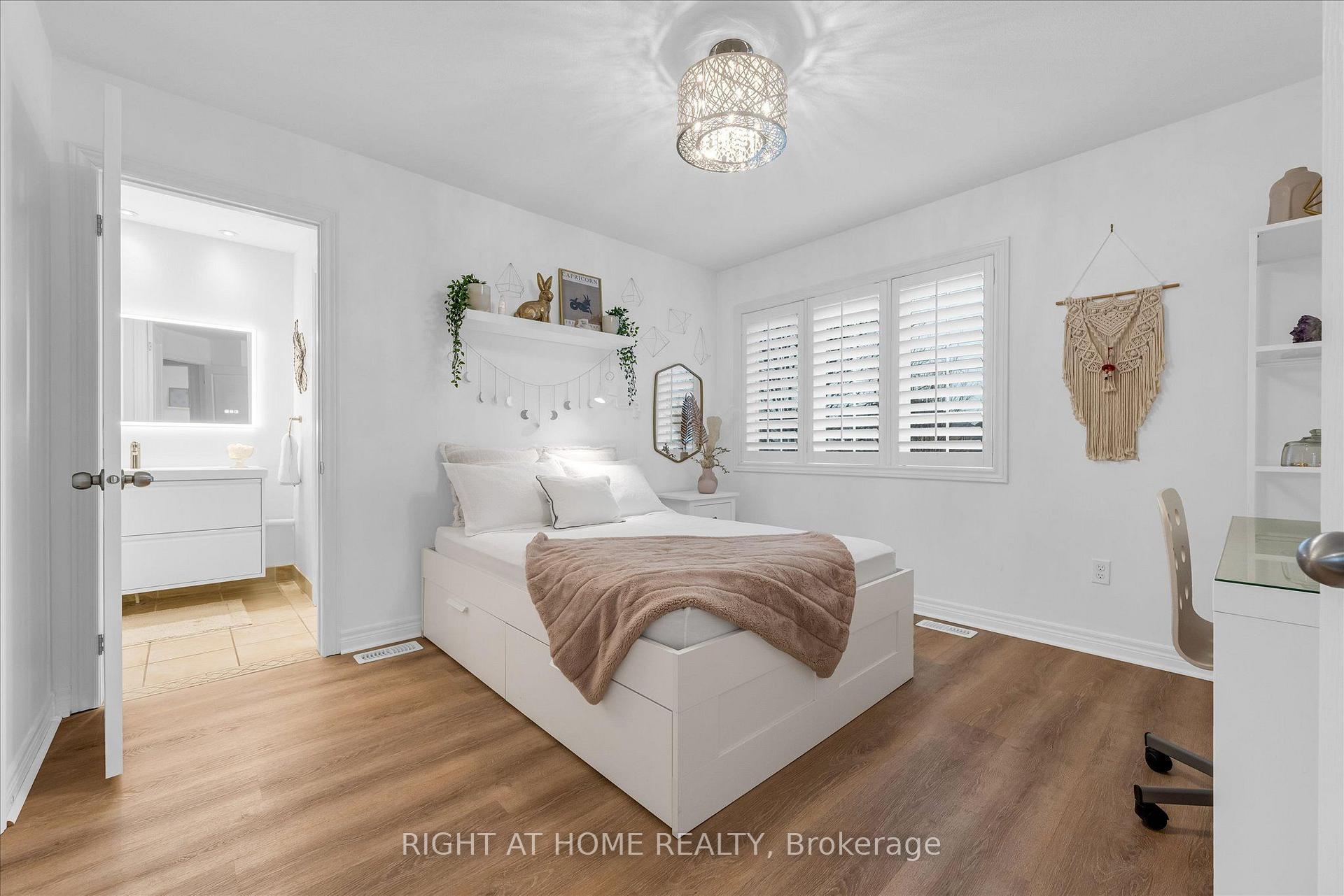 Photo 20 of 87 Newcombe Road N, Hamilton, Dundas — HOMEH