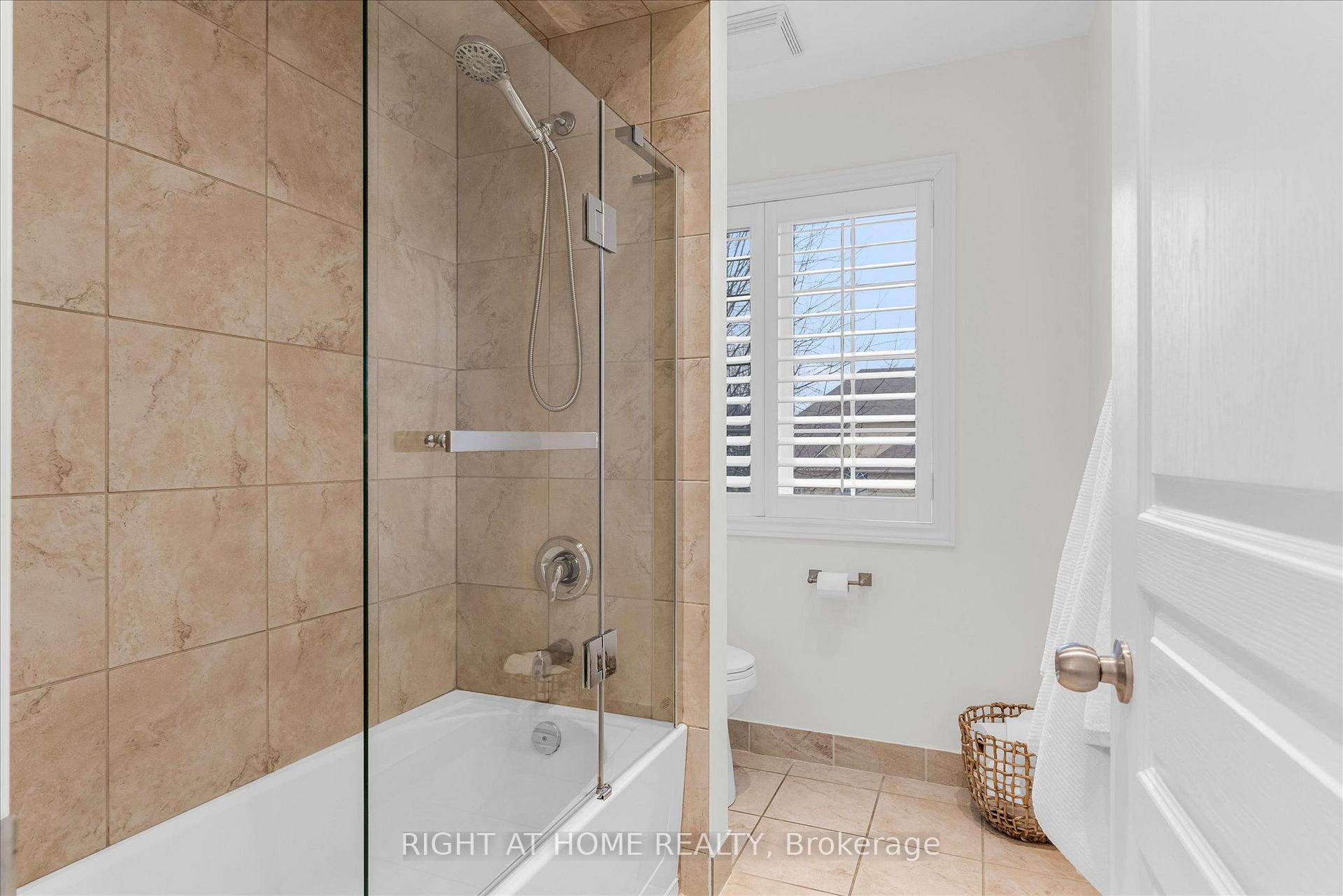 Photo 22 of 87 Newcombe Road N, Hamilton, Dundas — HOMEH