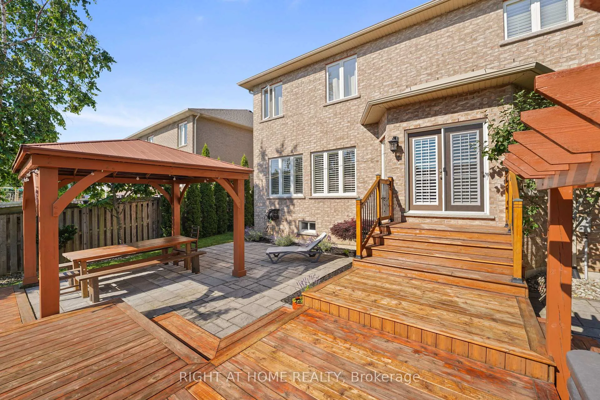 Photo 26 of 87 Newcombe Road N, Hamilton, Dundas — HOMEH