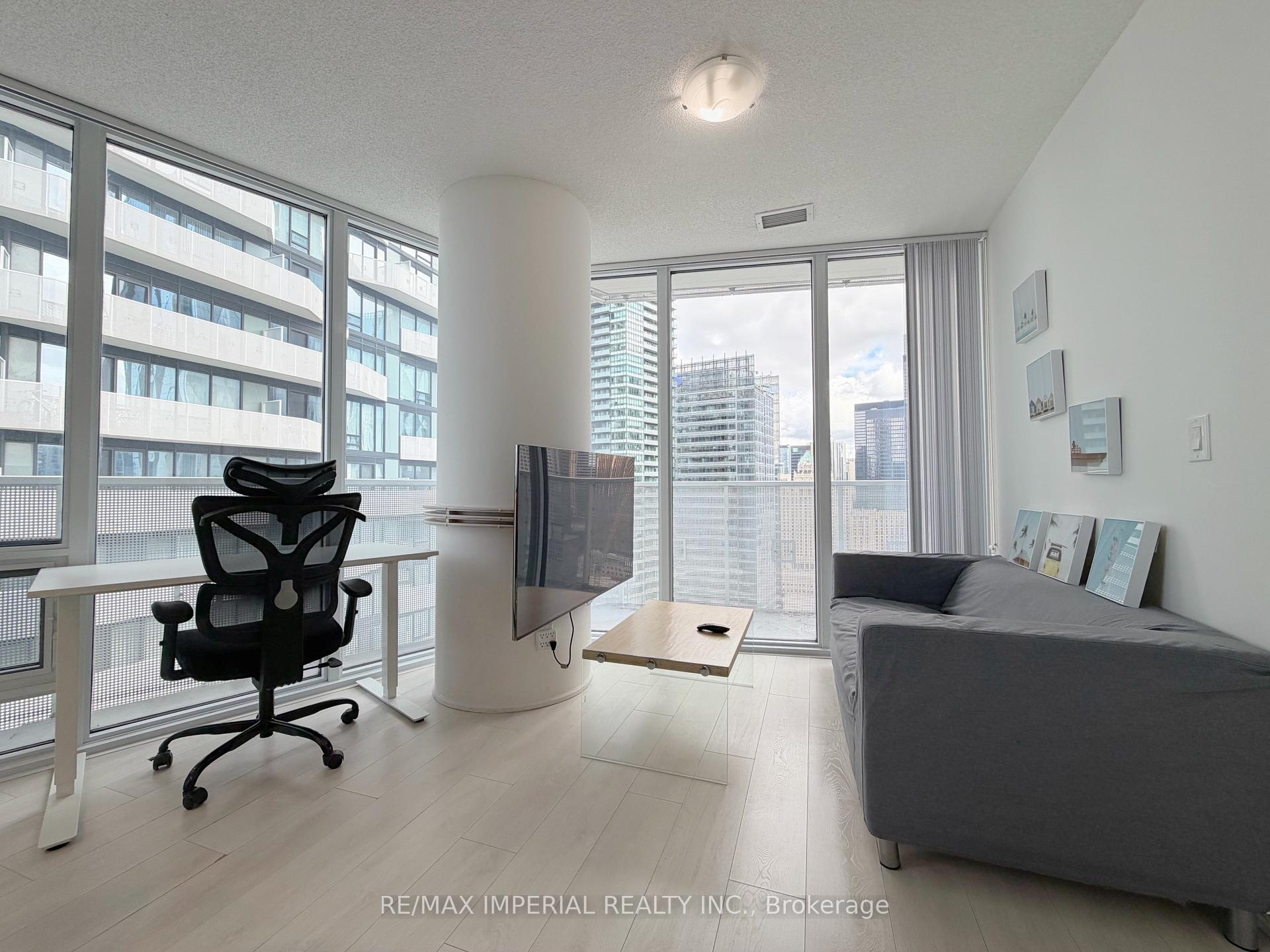 Photo 8 of Unit 2802, 88 Harbour Street, Toronto, Waterfront Communities — HOMEH