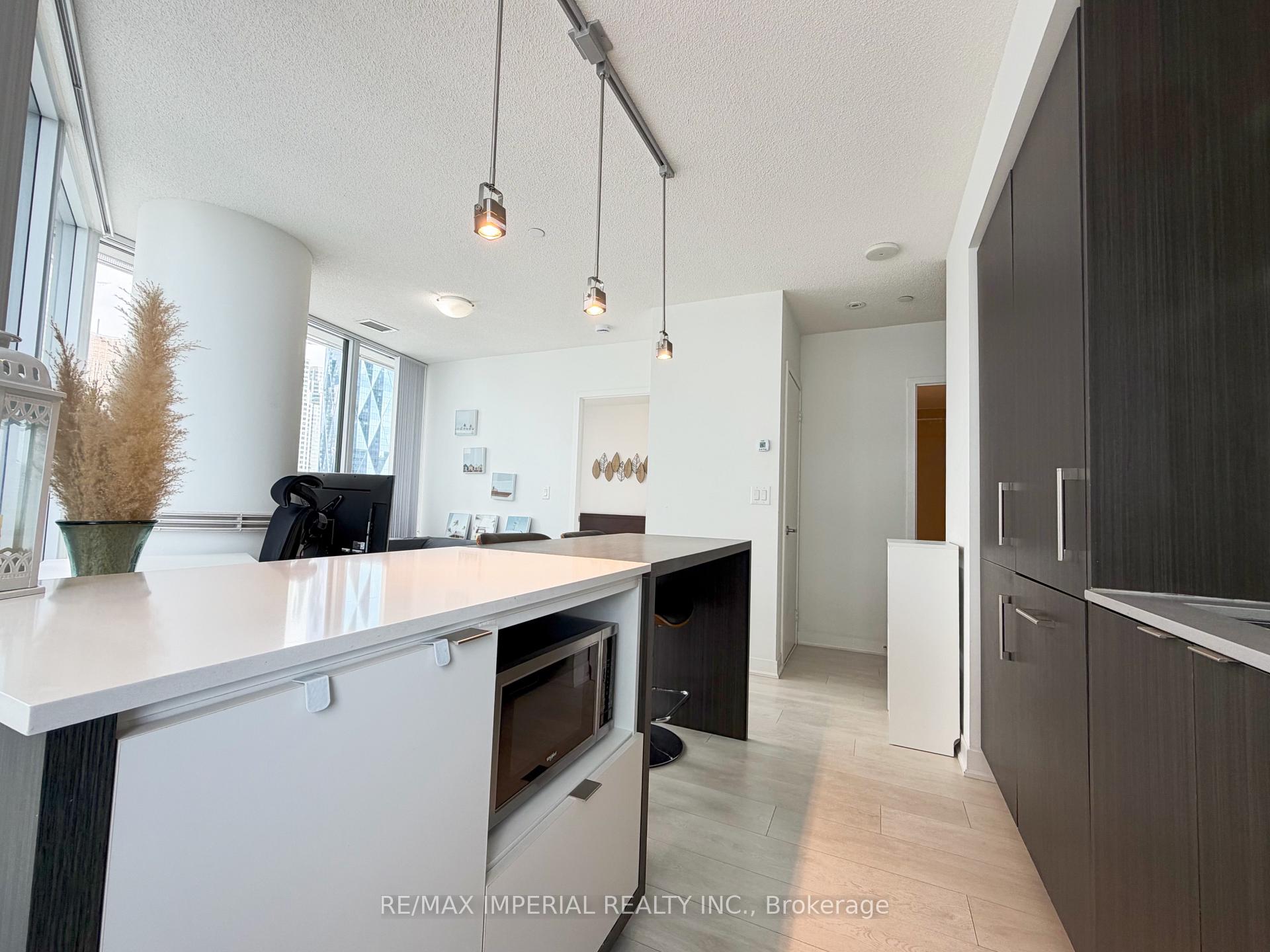 Photo 10 of Unit 2802, 88 Harbour Street, Toronto, Waterfront Communities — HOMEH