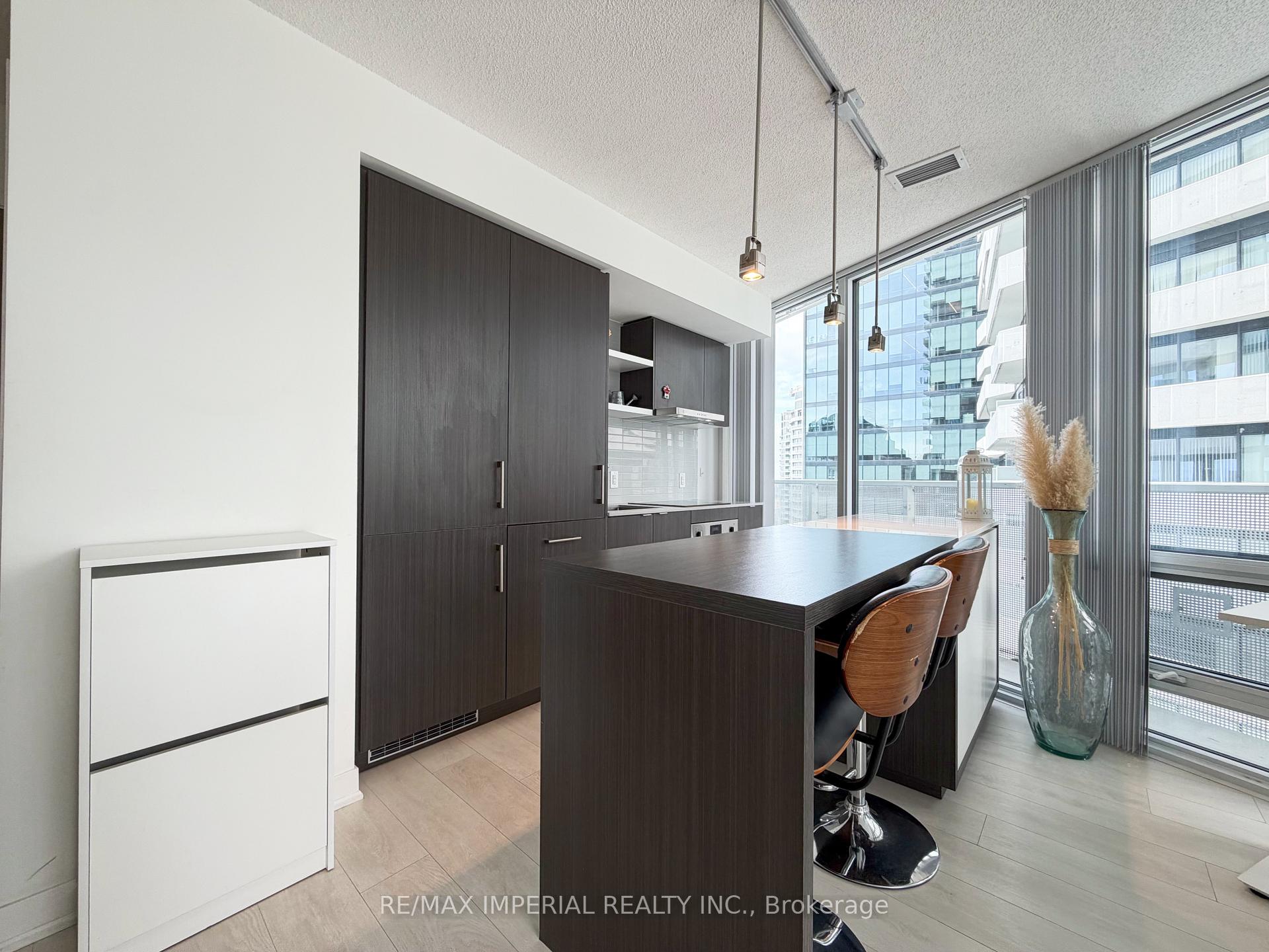 Photo 14 of Unit 2802, 88 Harbour Street, Toronto, Waterfront Communities — HOMEH