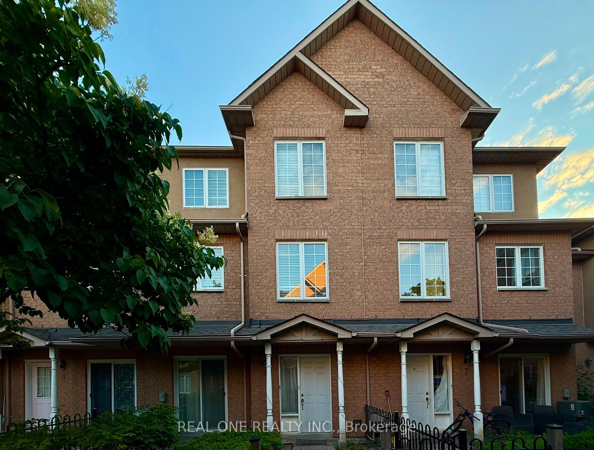 Photo 1 of Unit 6, 12 St Moritz Way, Markham, Unionville — HOMEH