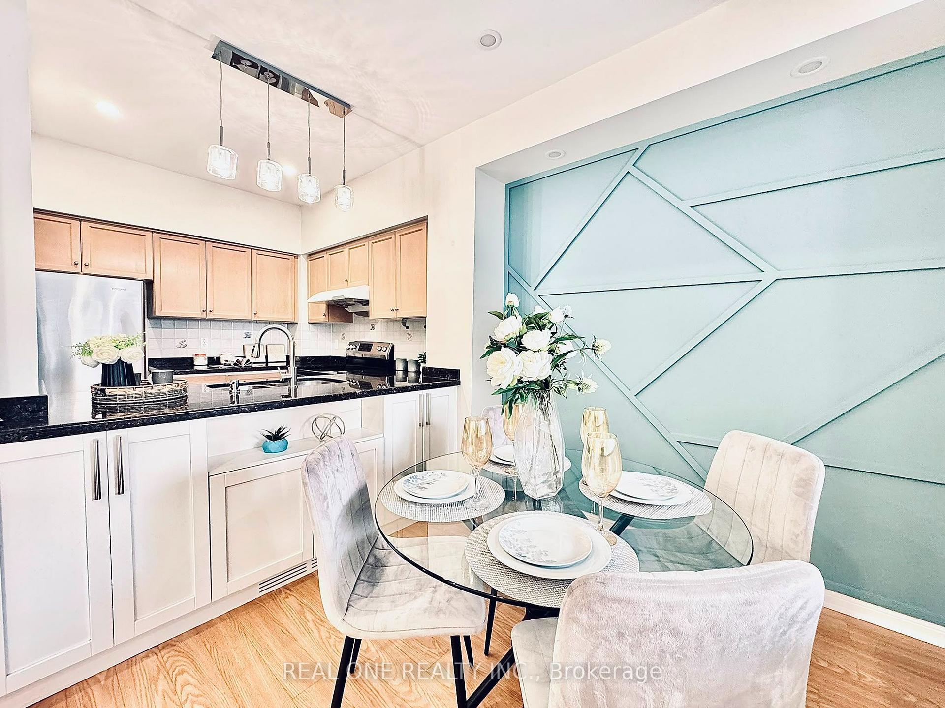 Photo 2 of Unit 6, 12 St Moritz Way, Markham, Unionville — HOMEH