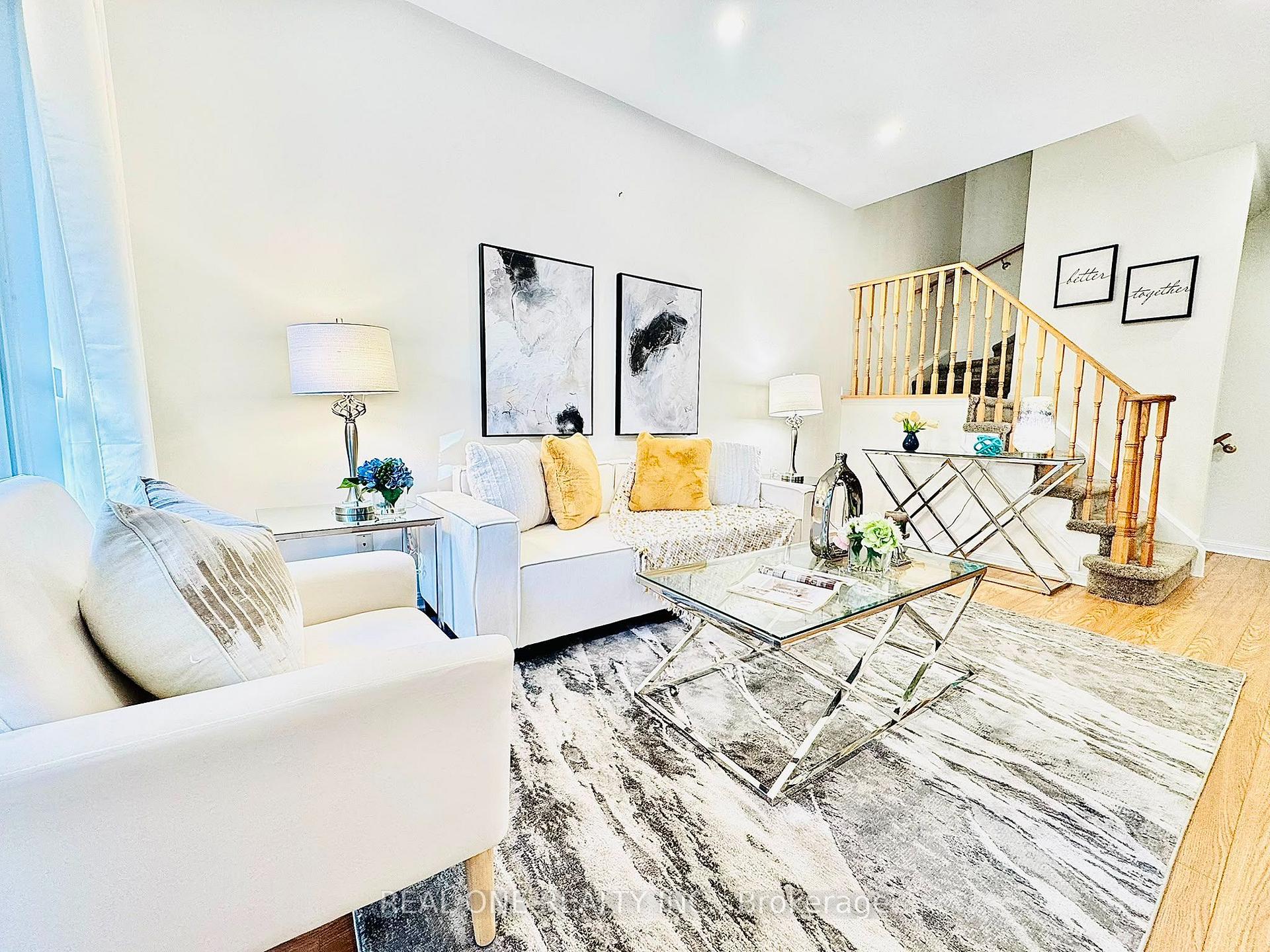Photo 4 of Unit 6, 12 St Moritz Way, Markham, Unionville — HOMEH
