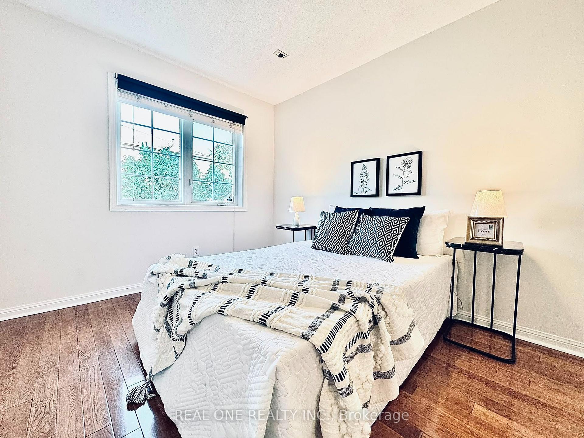 Photo 9 of Unit 6, 12 St Moritz Way, Markham, Unionville — HOMEH