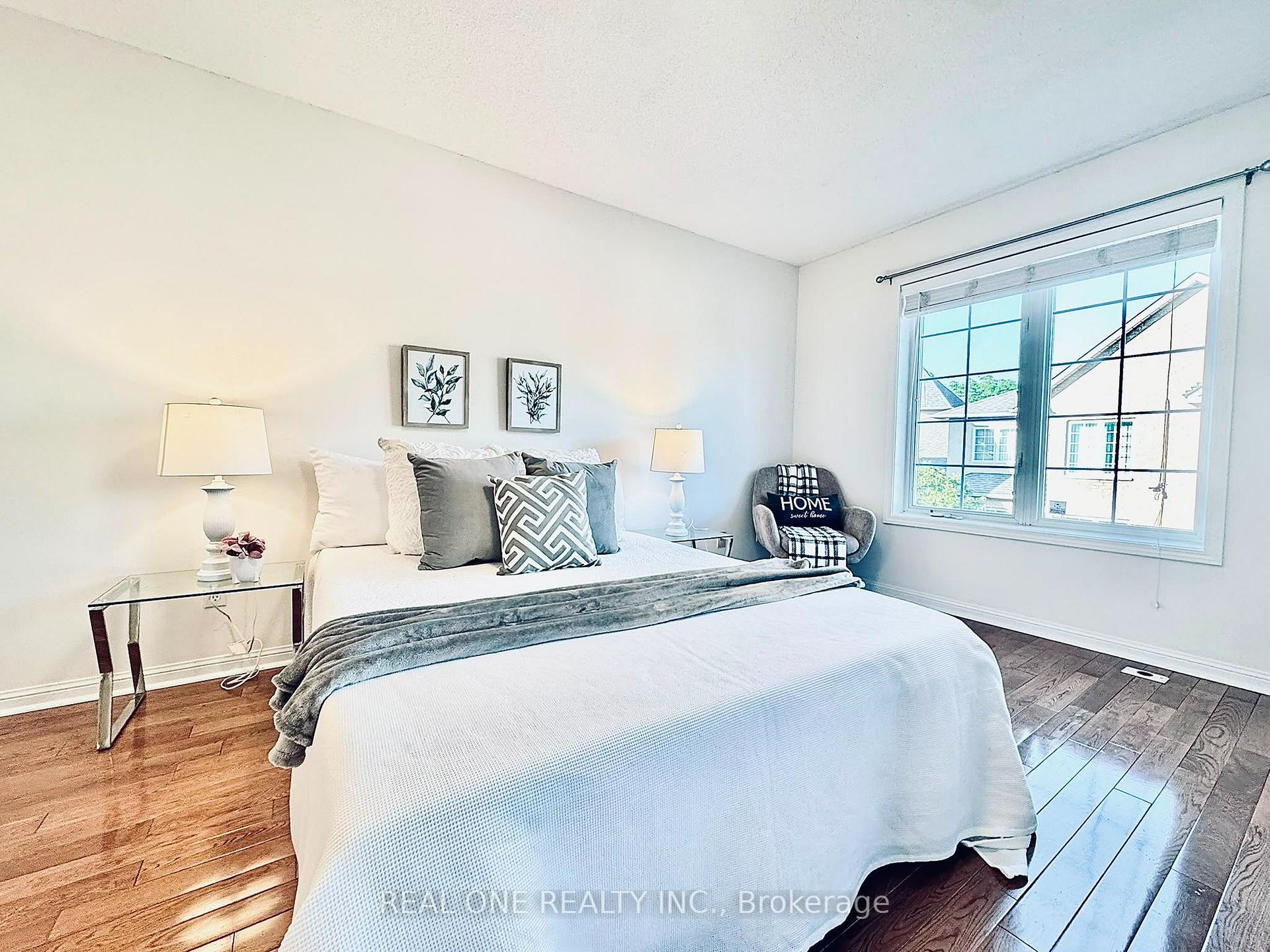 Photo 11 of Unit 6, 12 St Moritz Way, Markham, Unionville — HOMEH