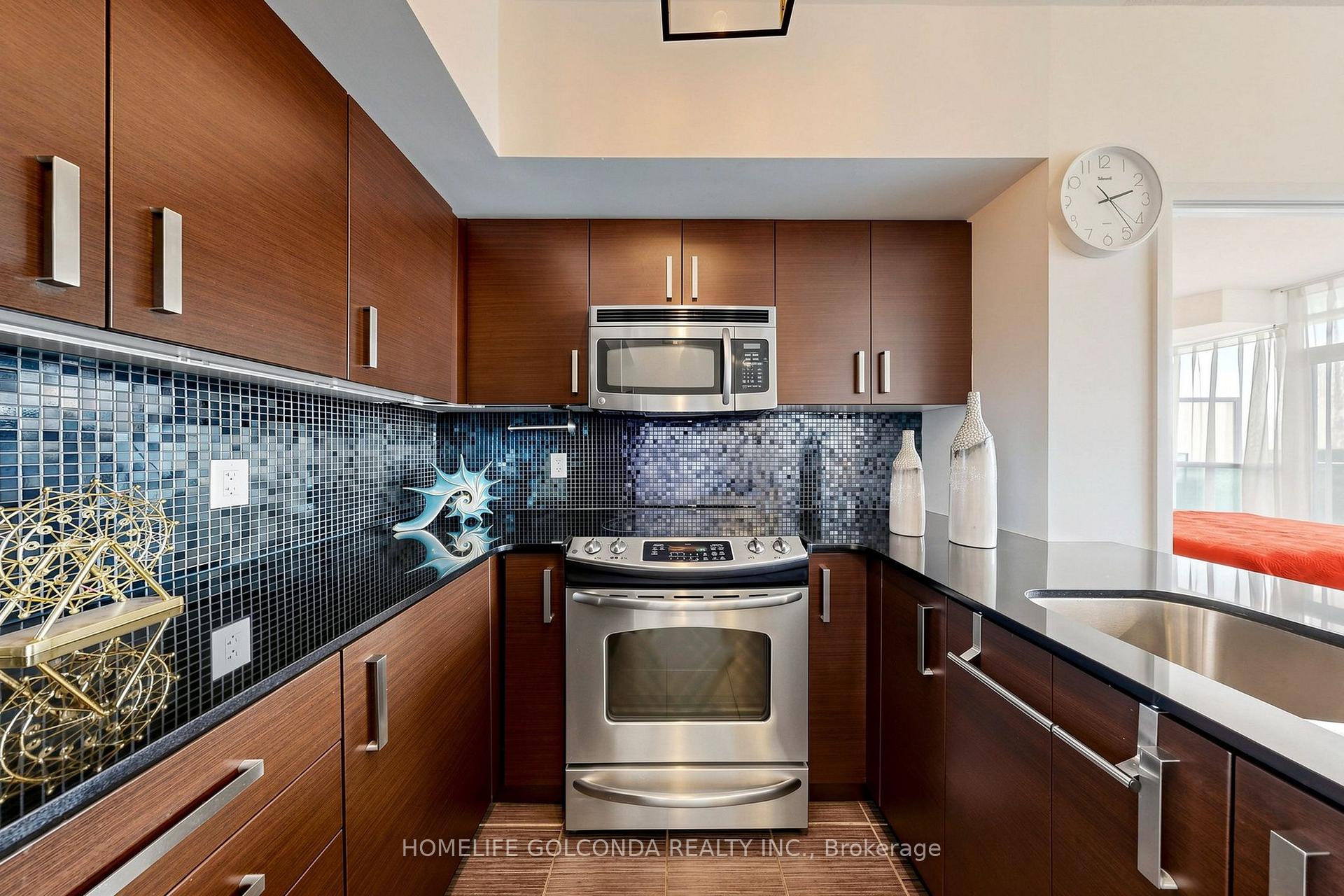 Photo 20 of Unit 1210, 17 Anndale Drive, North York, Willowdale East — HOMEH
