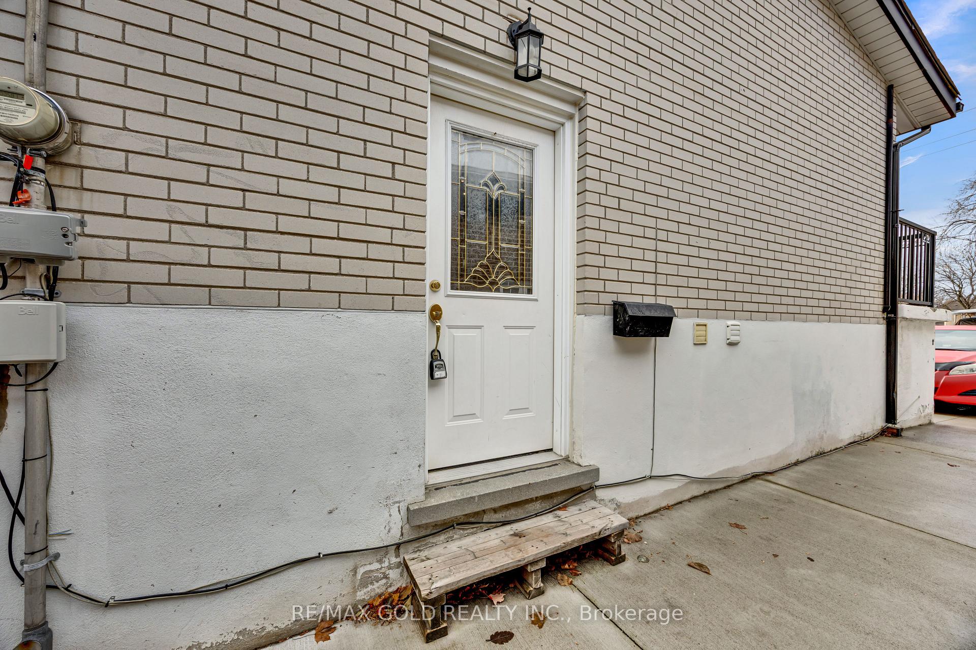 Photo 2 of 191 Franklin Street, Kitchener — HOMEH