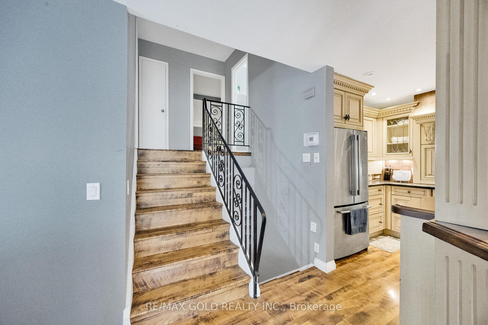 Photo 11 of 191 Franklin Street, Kitchener — HOMEH
