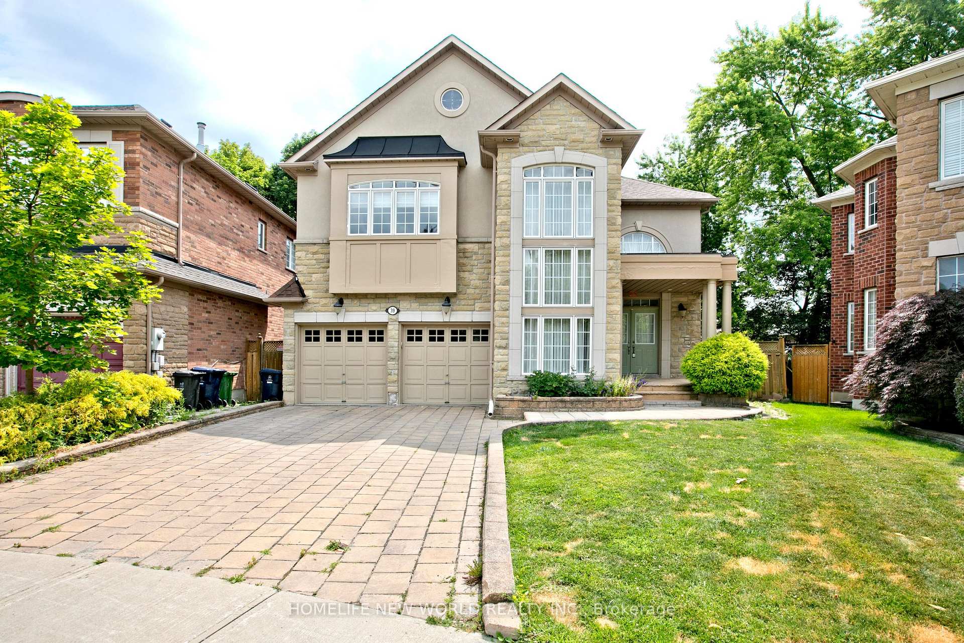 Photo 1 of 39 Green Meadows Circle, North York, Don Valley Village — HOMEH