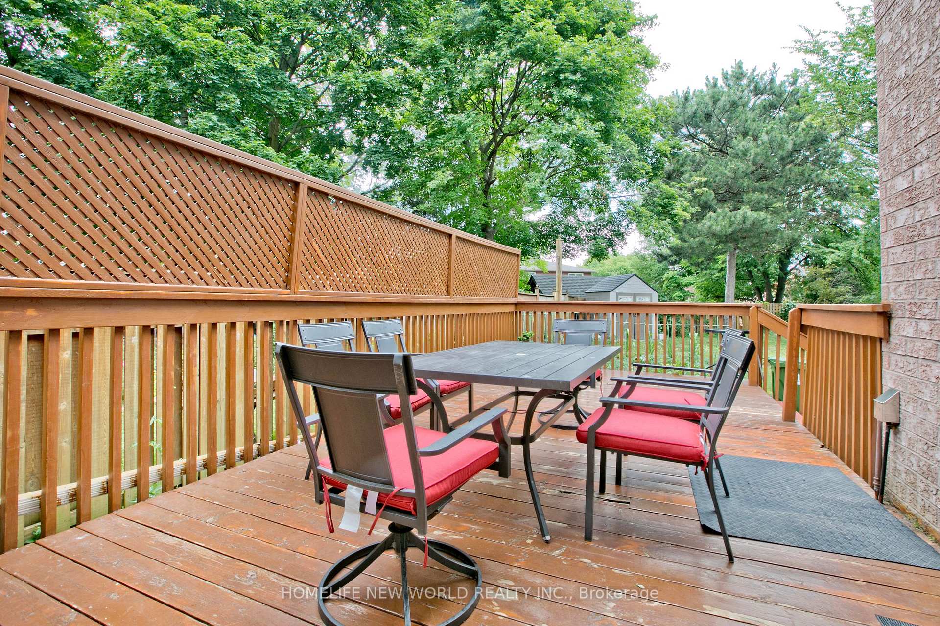 Photo 23 of 39 Green Meadows Circle, North York, Don Valley Village — HOMEH