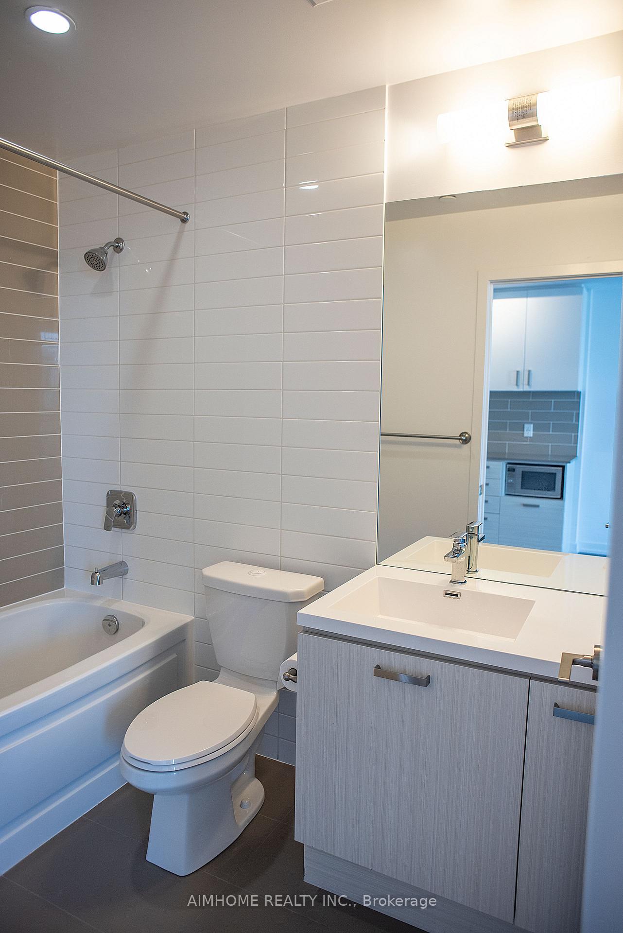 Photo 11 of Unit 1909, 125 Redpath Avenue, Toronto, Mount Pleasant West — HOMEH