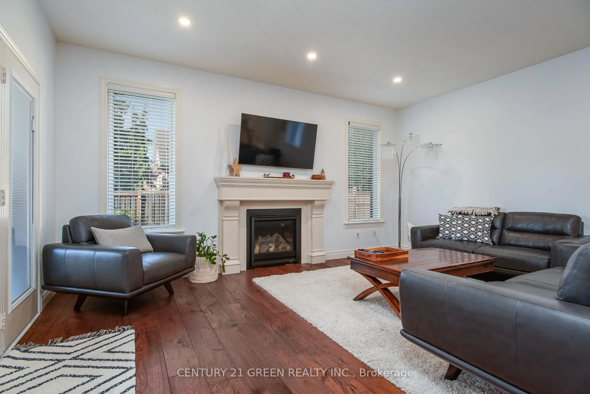 Photo 11 of 39 Gerber Meadows Drive, Wellesley — HOMEH