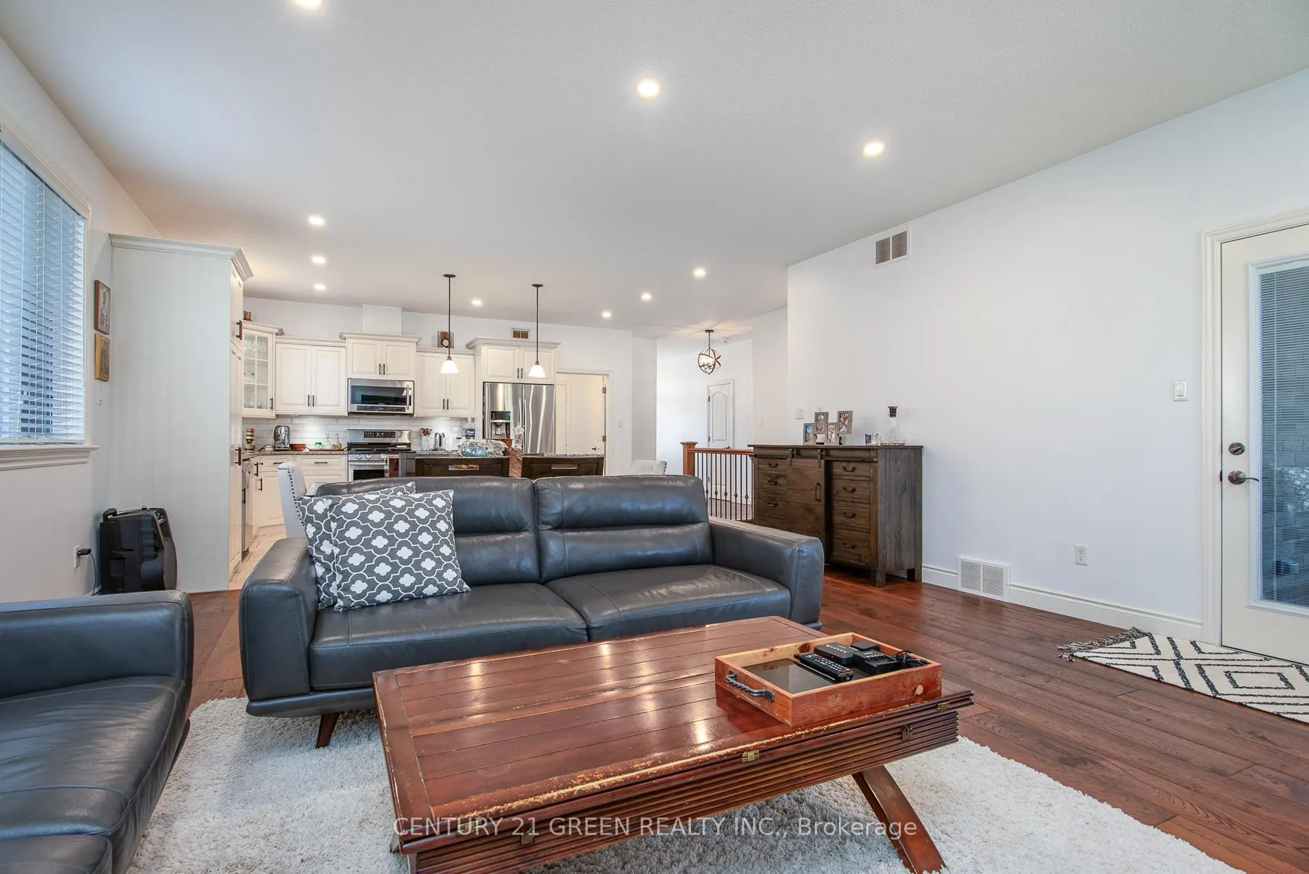 Photo 12 of 39 Gerber Meadows Drive, Wellesley — HOMEH