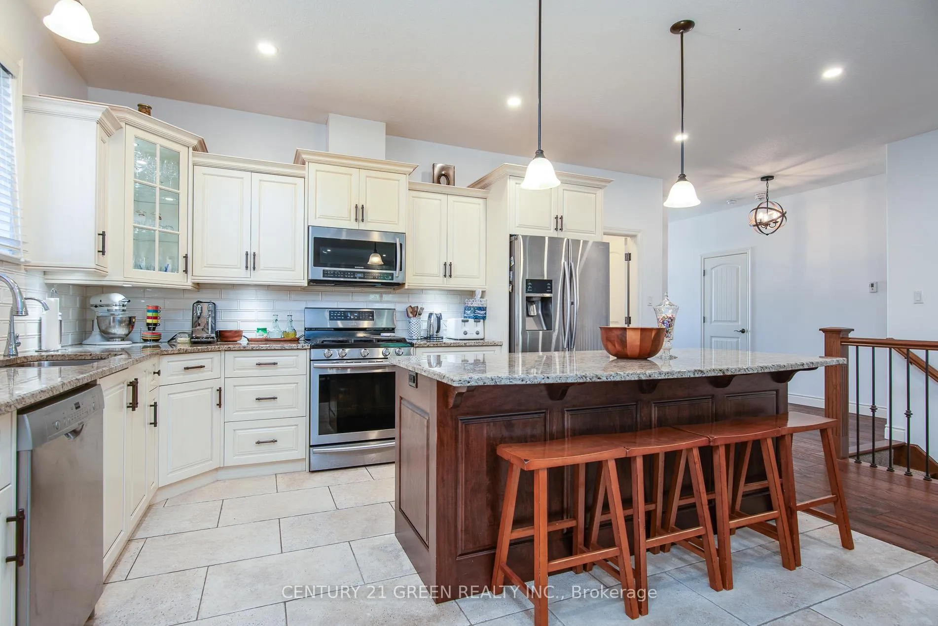 Photo 15 of 39 Gerber Meadows Drive, Wellesley — HOMEH
