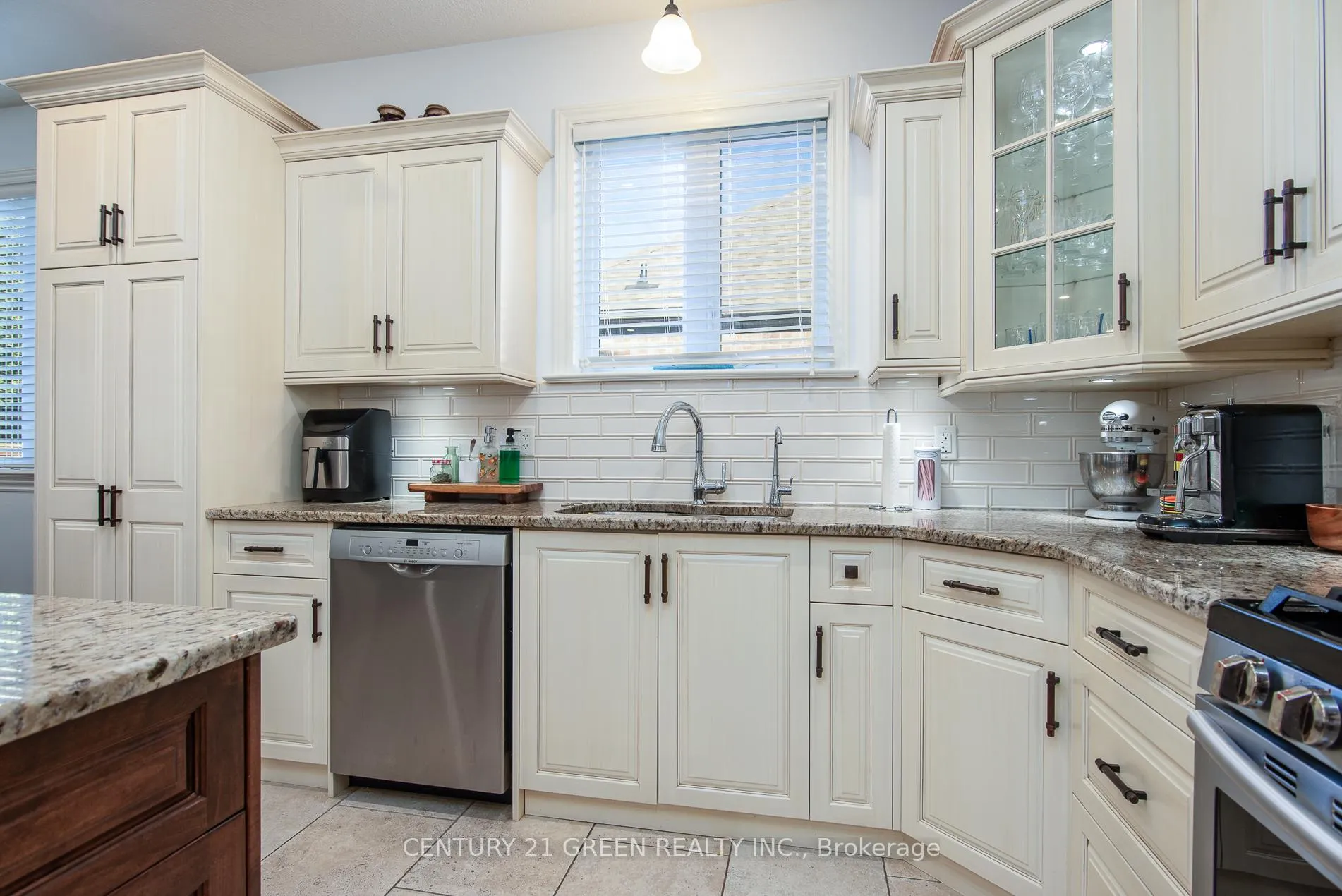 Photo 17 of 39 Gerber Meadows Drive, Wellesley — HOMEH