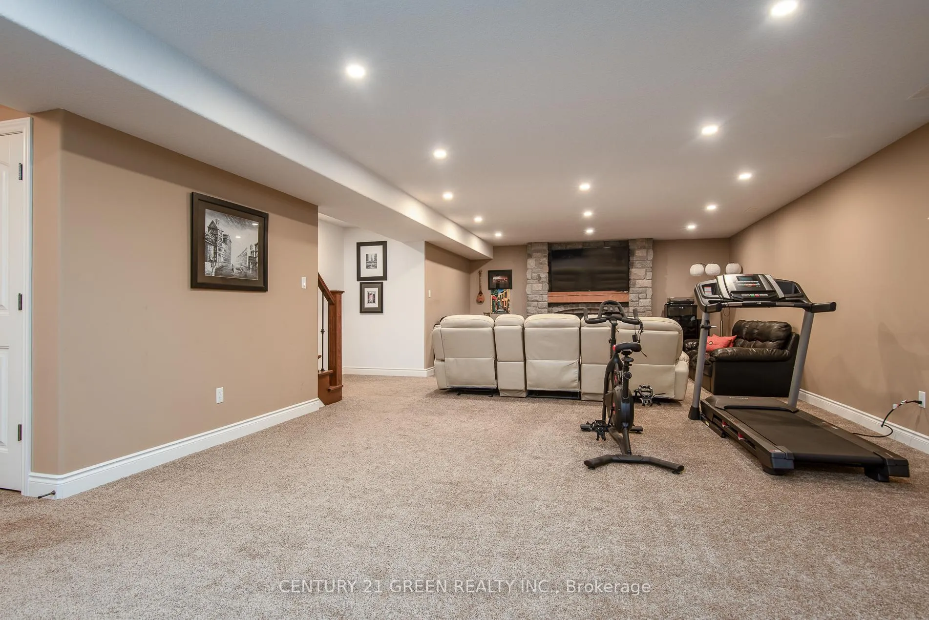 Photo 30 of 39 Gerber Meadows Drive, Wellesley — HOMEH