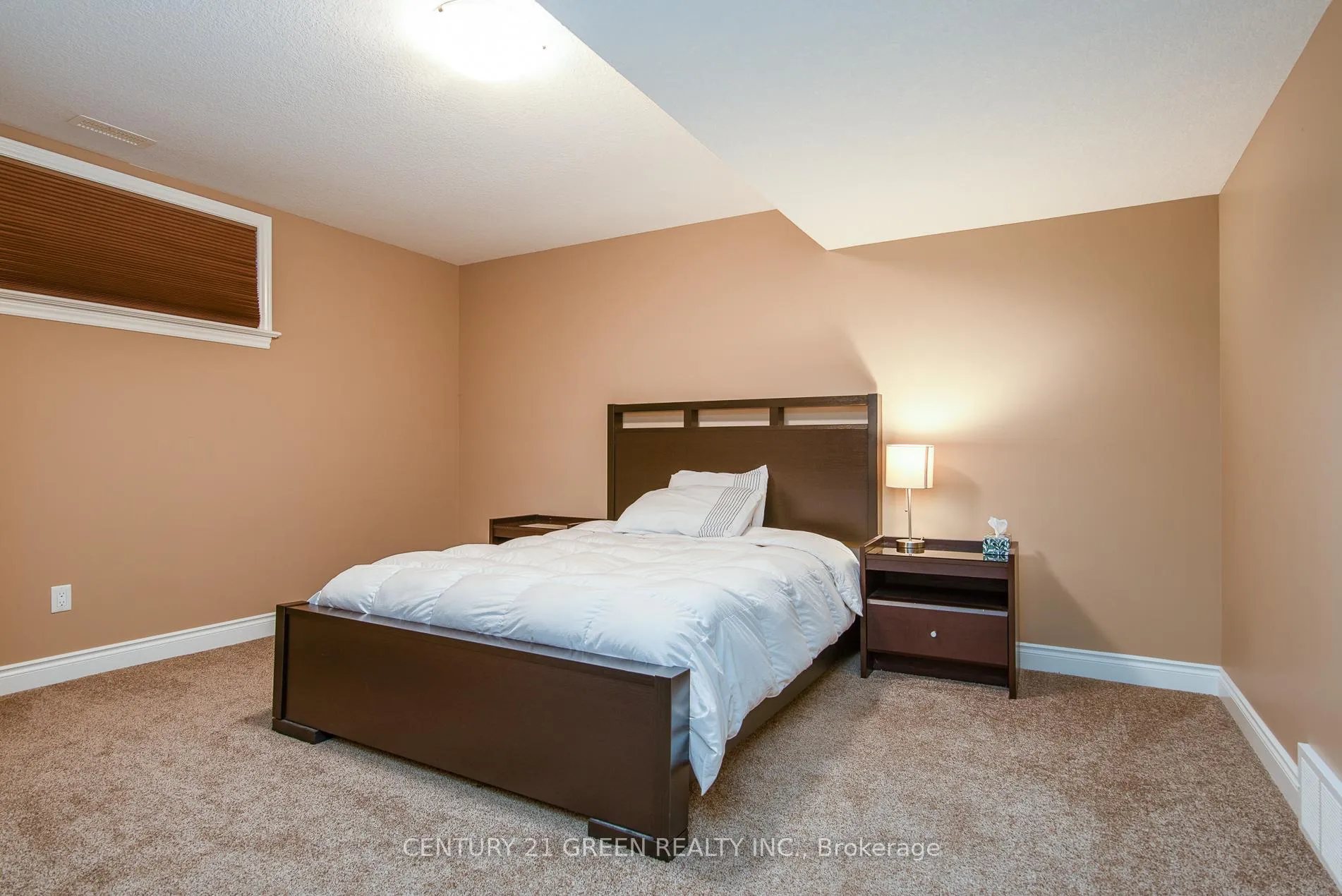 Photo 32 of 39 Gerber Meadows Drive, Wellesley — HOMEH