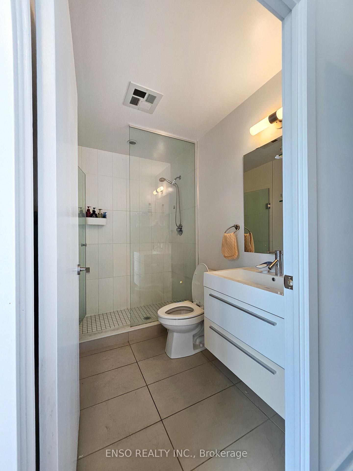 Photo 5 of Unit 1221, 297 College Street, Toronto, Kensington-Chinatown — HOMEH