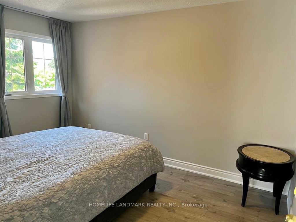 Photo 16 of Unit Upper, 545 Menczel Crescent, Newmarket, Summerhill Estates — HOMEH