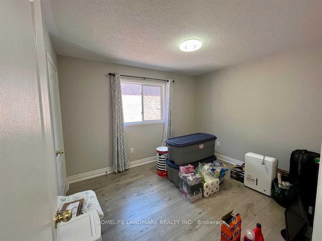 Photo 17 of Unit Upper, 545 Menczel Crescent, Newmarket, Summerhill Estates — HOMEH