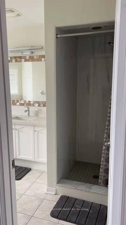 Photo 21 of Unit Upper, 545 Menczel Crescent, Newmarket, Summerhill Estates — HOMEH