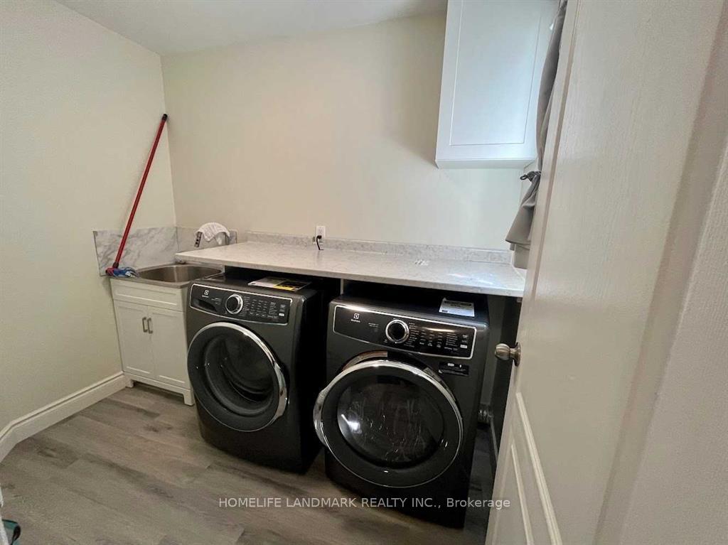 Photo 22 of Unit Upper, 545 Menczel Crescent, Newmarket, Summerhill Estates — HOMEH