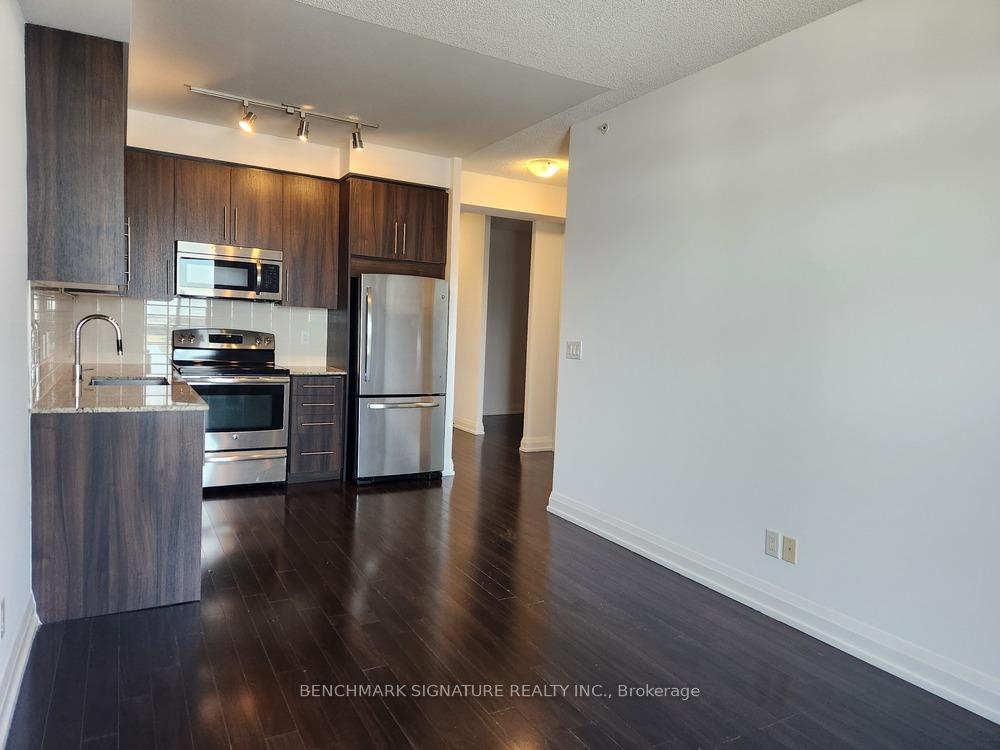 Photo 3 of Unit 518, 7161 Yonge Street, Markham, Thornhill — HOMEH