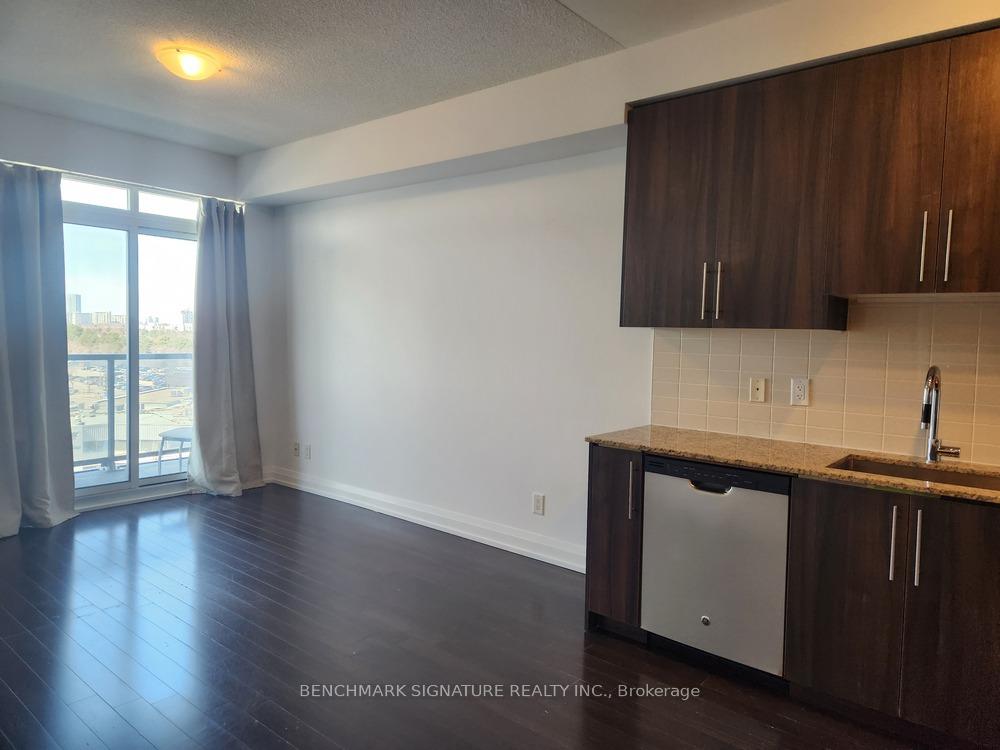 Photo 4 of Unit 518, 7161 Yonge Street, Markham, Thornhill — HOMEH