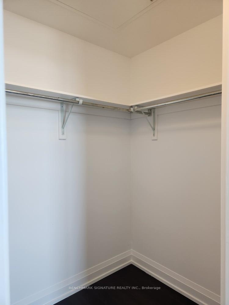 Photo 11 of Unit 518, 7161 Yonge Street, Markham, Thornhill — HOMEH