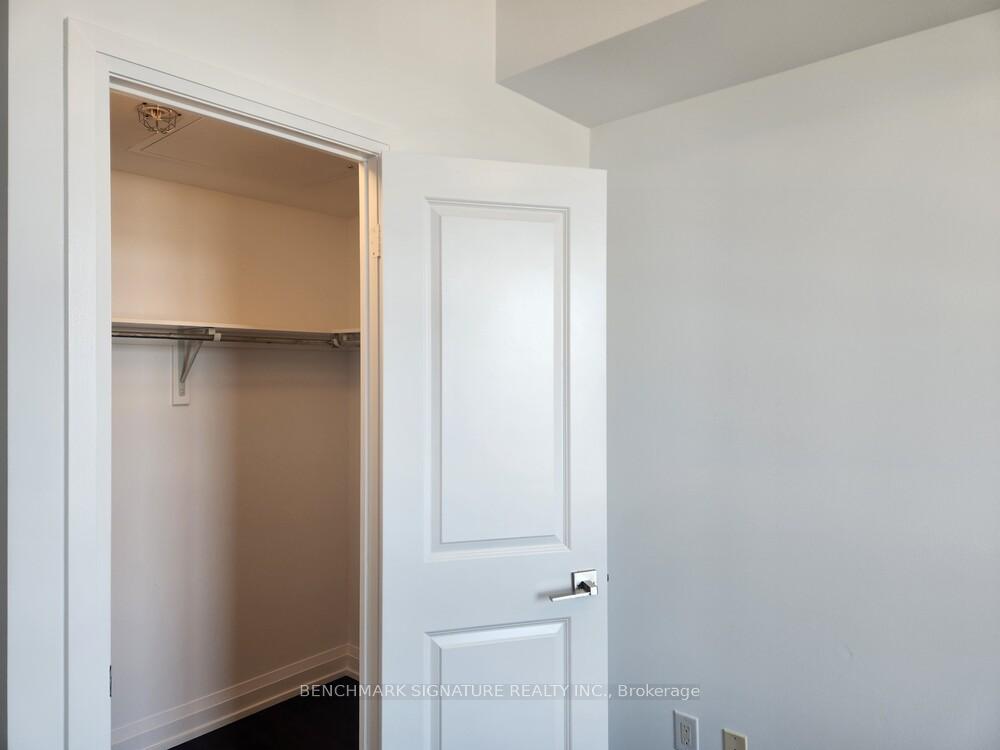 Photo 12 of Unit 518, 7161 Yonge Street, Markham, Thornhill — HOMEH