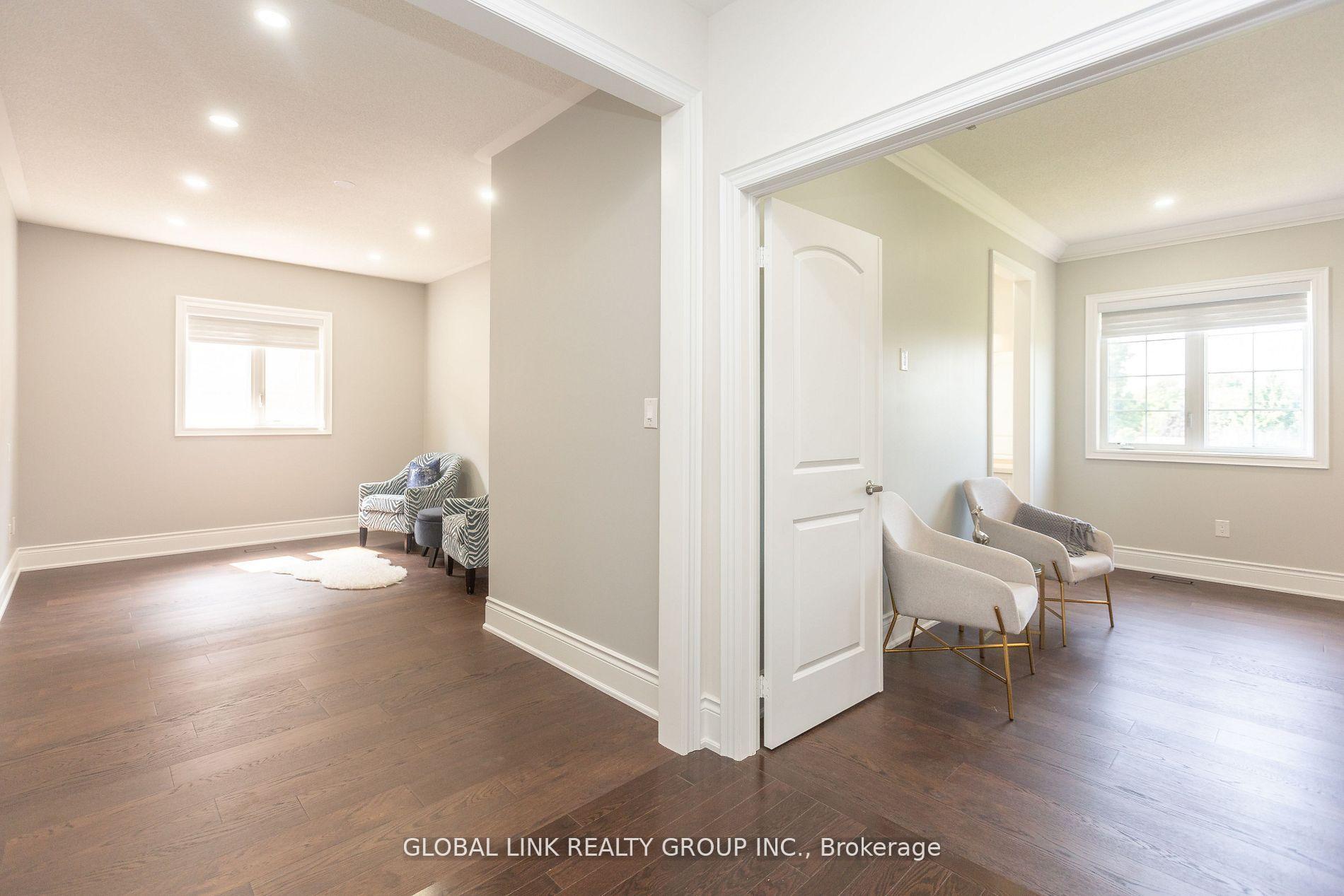 Photo 17 of 44 Golden Hawk Drive, Hamilton, Waterdown — HOMEH