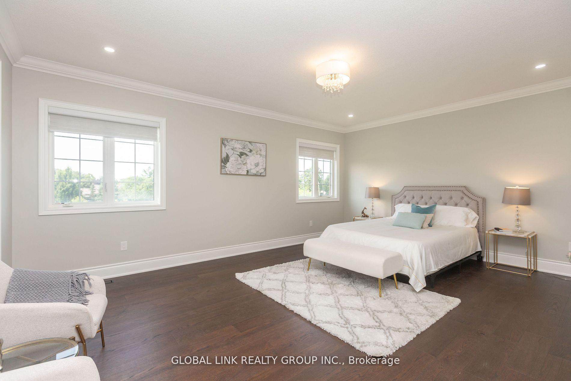 Photo 18 of 44 Golden Hawk Drive, Hamilton, Waterdown — HOMEH