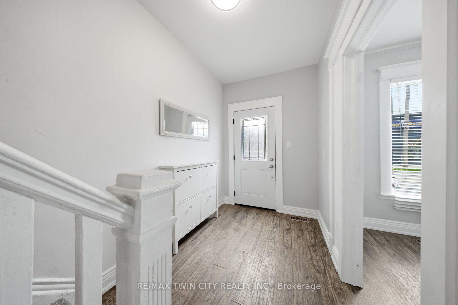 Photo 5 of 76 Grey Street, Brantford, Downtown Core — HOMEH