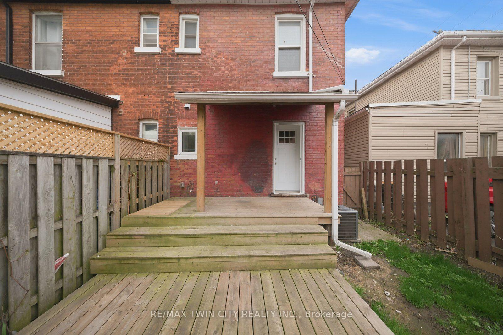 Photo 29 of 76 Grey Street, Brantford, Downtown Core — HOMEH