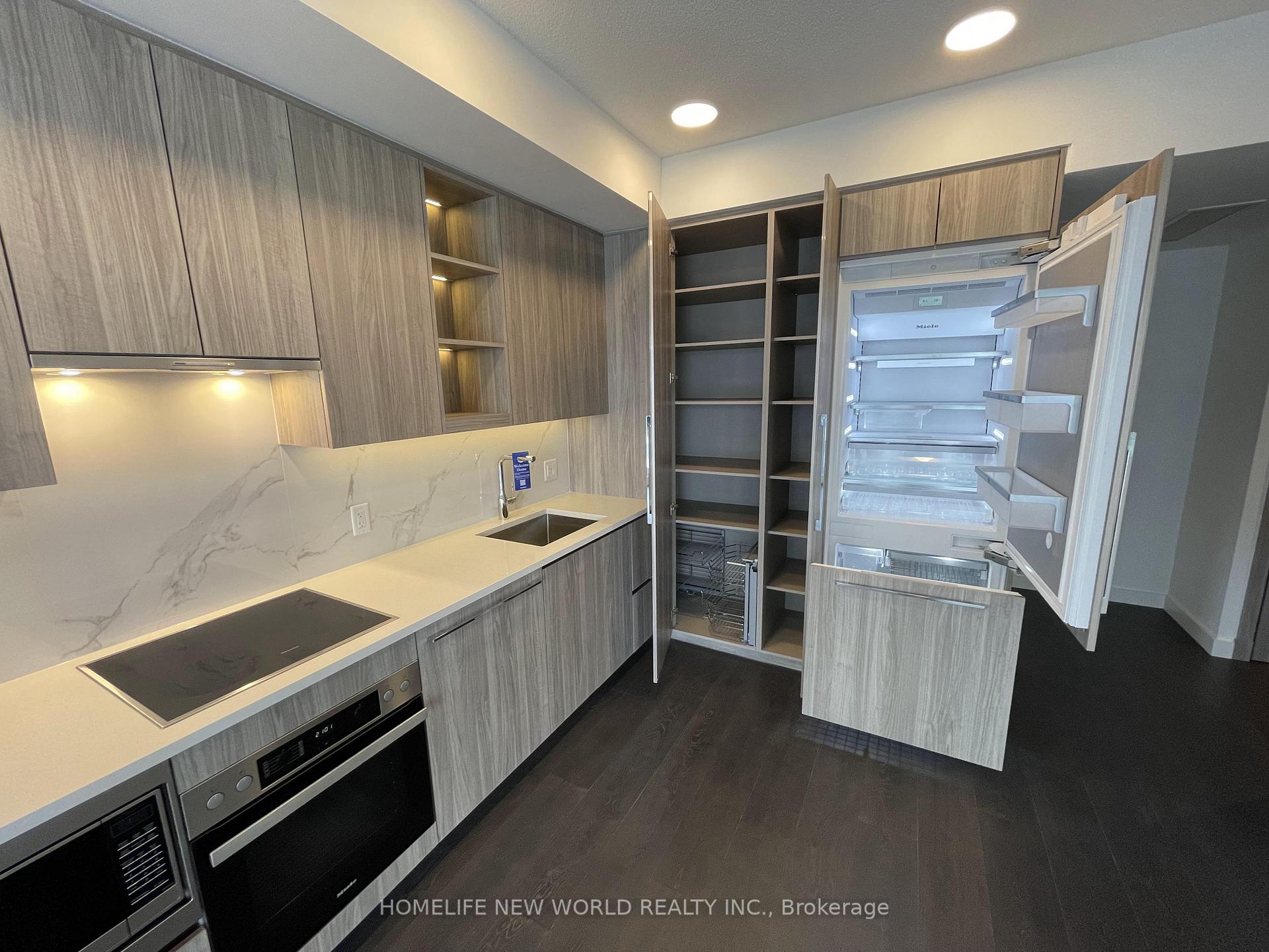 Photo 7 of Unit 3001, 27 Mcmahon Drive, North York, Bayview Village — HOMEH