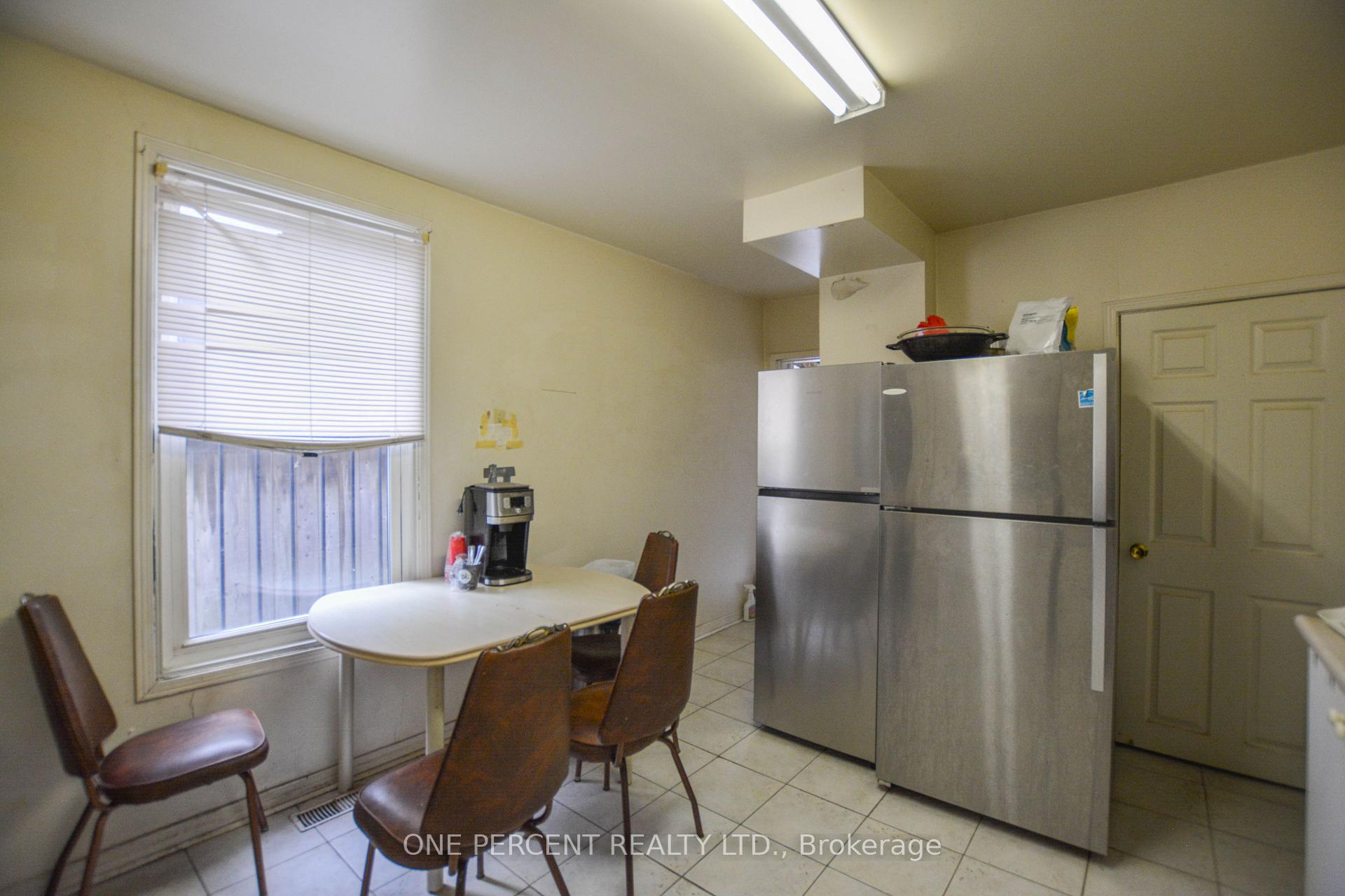 Photo 4 of 81 Baldwin Street, Toronto, Kensington-Chinatown — HOMEH