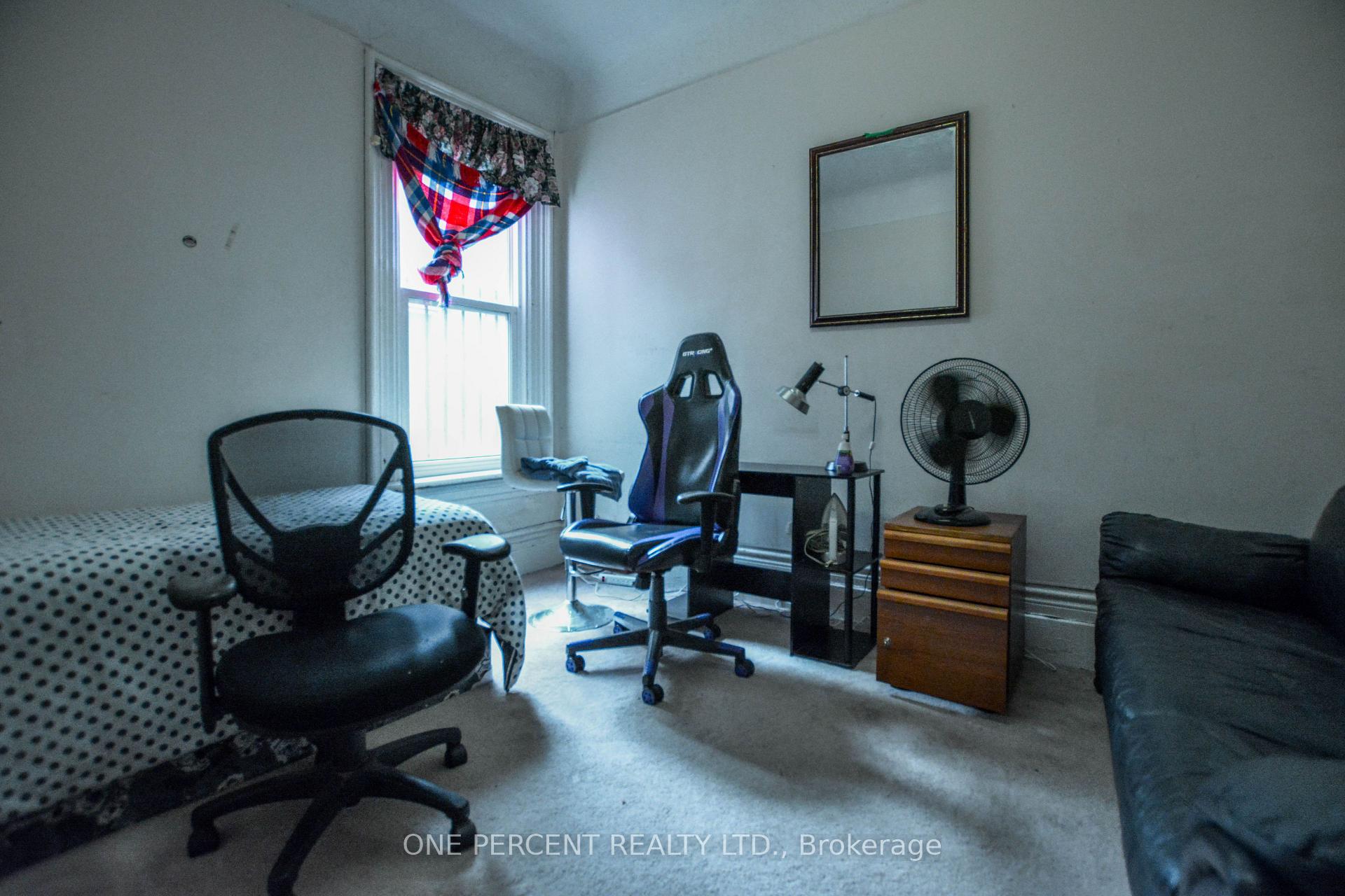 Photo 6 of 81 Baldwin Street, Toronto, Kensington-Chinatown — HOMEH