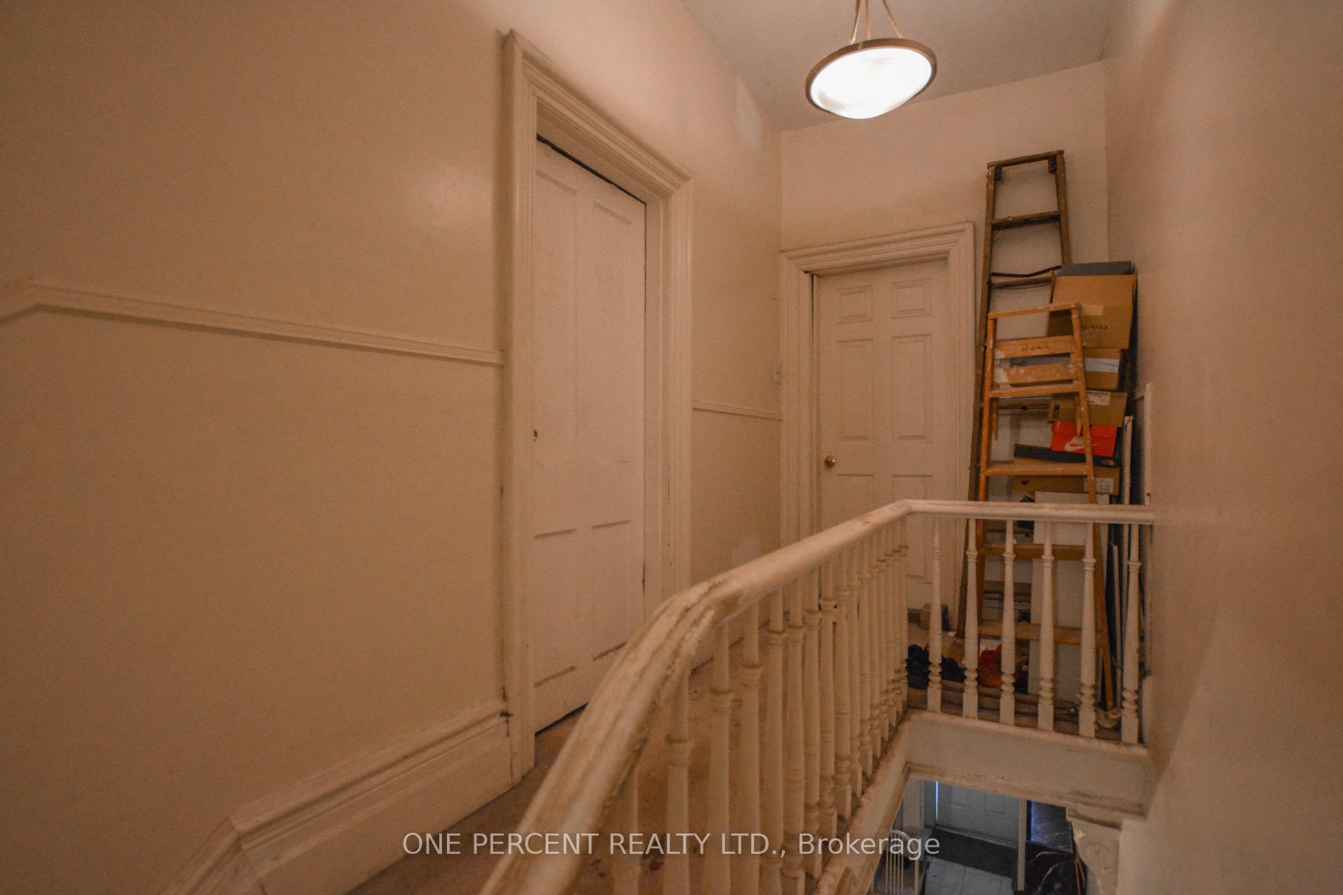Photo 9 of 81 Baldwin Street, Toronto, Kensington-Chinatown — HOMEH