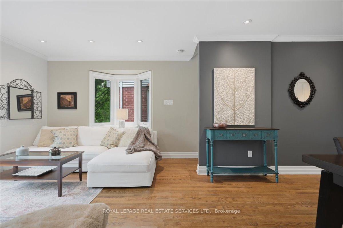 Photo 20 of 14 Normandy Place, Oakville, Central — HOMEH