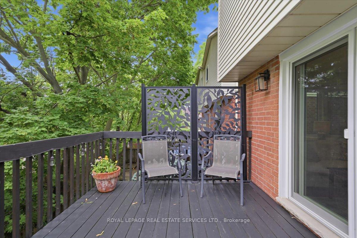 Photo 24 of 14 Normandy Place, Oakville, Central — HOMEH