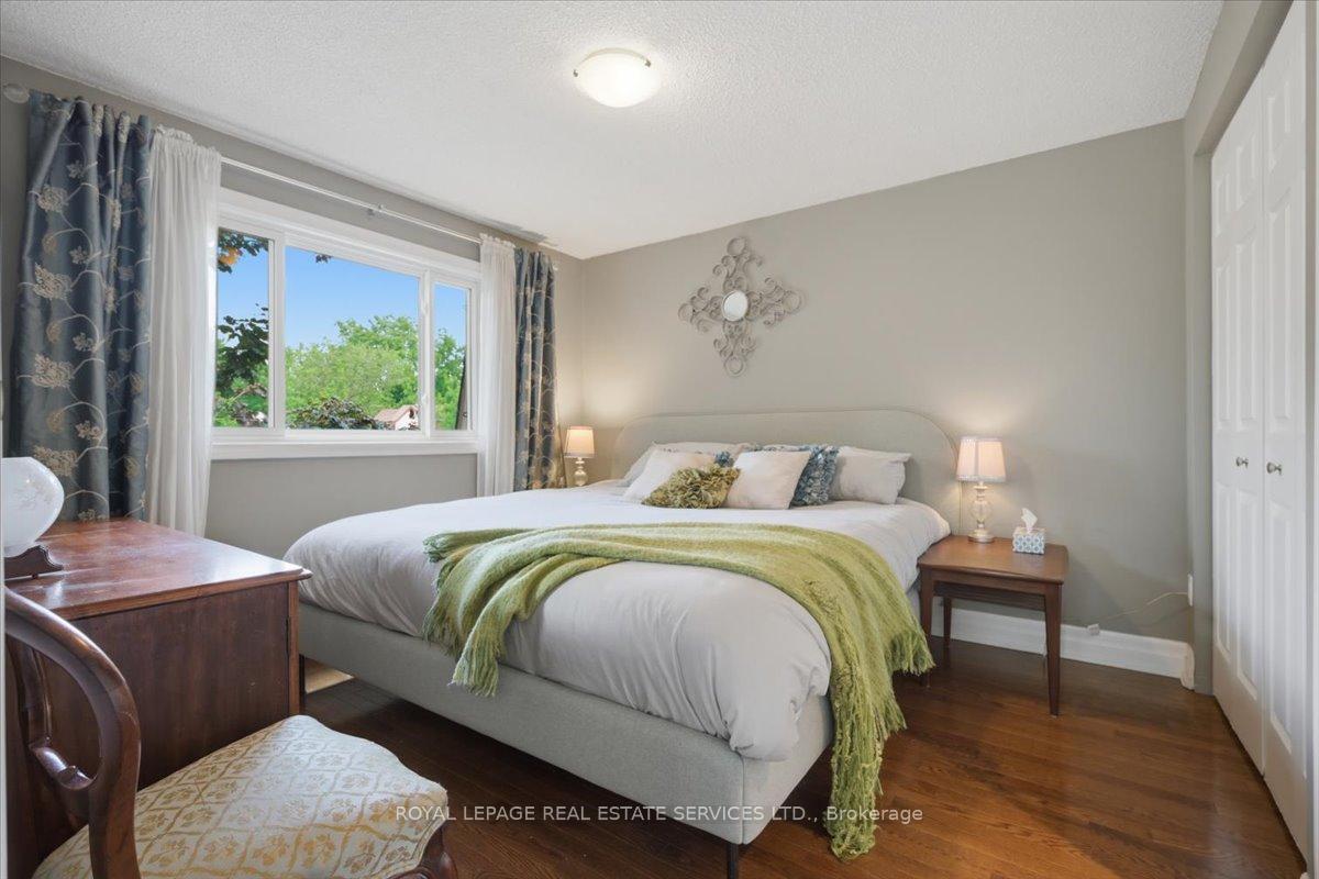 Photo 29 of 14 Normandy Place, Oakville, Central — HOMEH