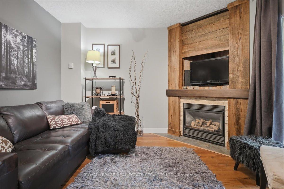 Photo 35 of 14 Normandy Place, Oakville, Central — HOMEH