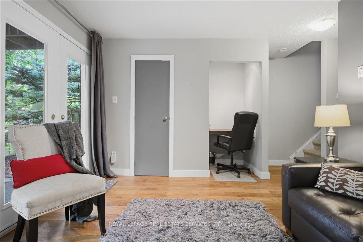 Photo 37 of 14 Normandy Place, Oakville, Central — HOMEH