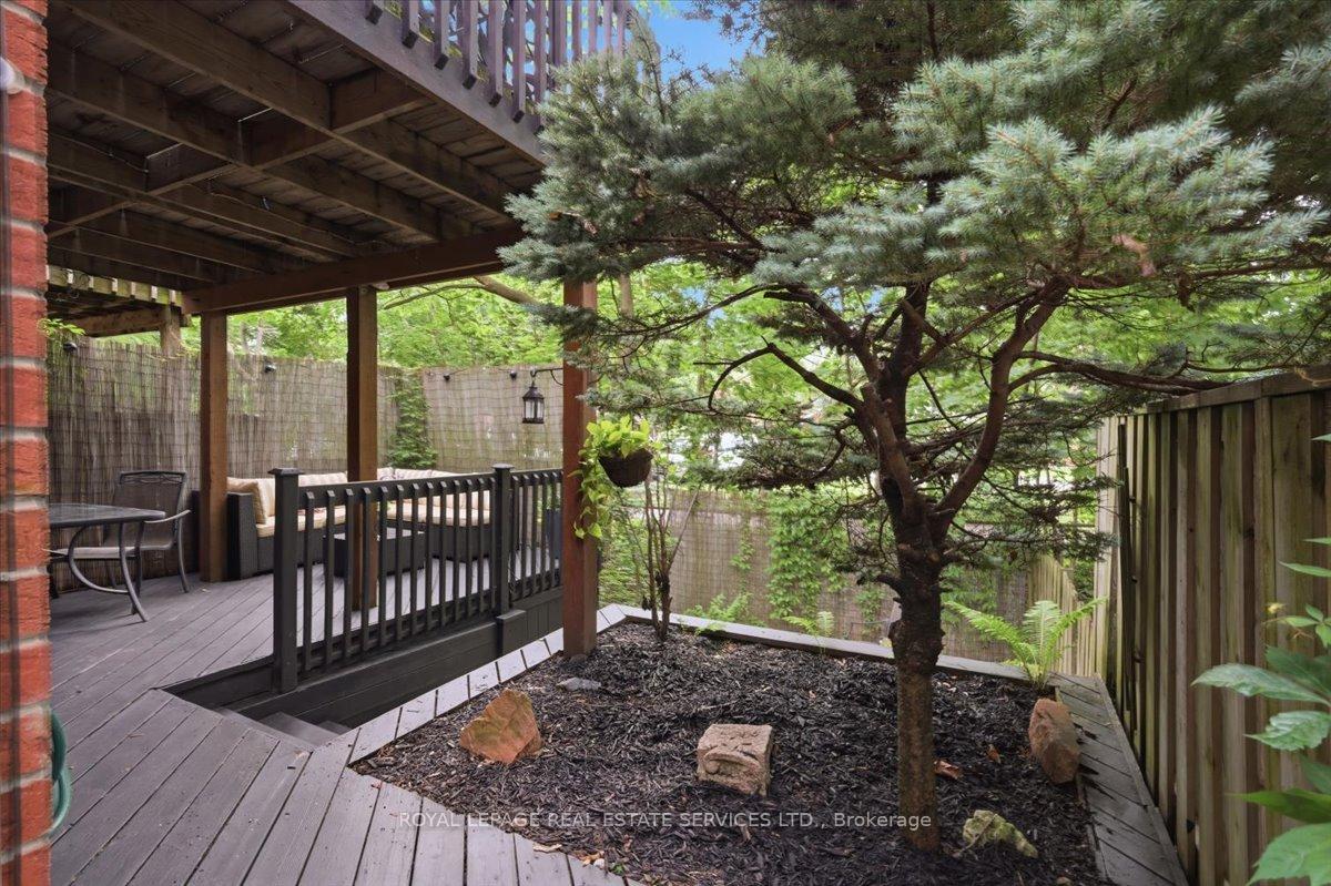 Photo 39 of 14 Normandy Place, Oakville, Central — HOMEH