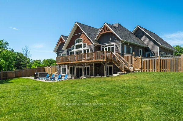 Photo 4 of 1004 Applewood Lane, Frontenac, Frontenac South — HOMEH